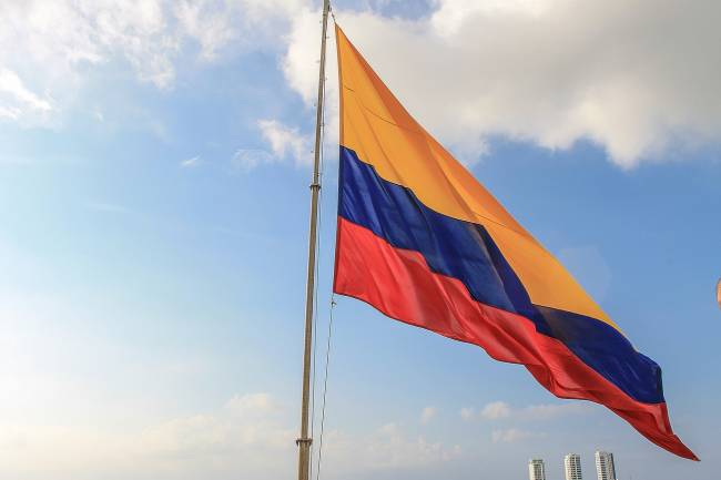 Cresce o comércio por pontes fronteiriças entre Colômbia e Venezuela 