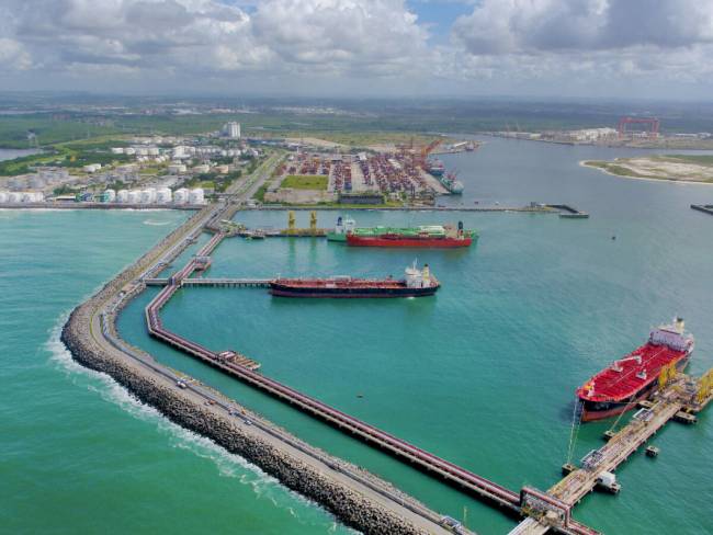 Porto de Suape (PE) ganha novo terminal de contêineres com investimento inicial de R$1,6 bilhão