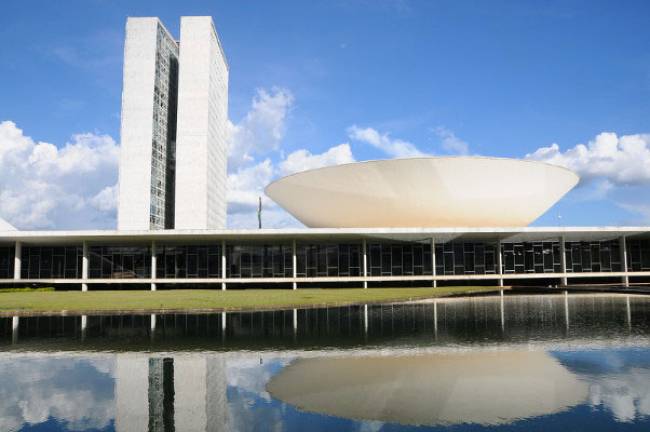 Projeto de lei para regulamentação dos operadores logísticos avança na Câmara dos Deputados