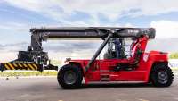 Tracbel lança o EcoReachStacker, o movimentador de contêineres da Kalmar com menos emissões