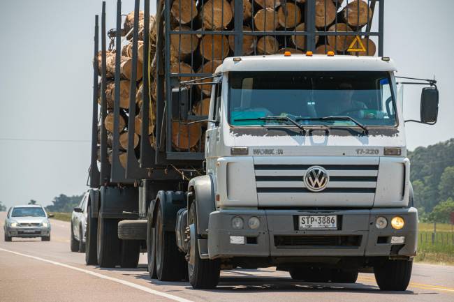 Falta de investimento em infraestrutura aumenta custos logísticos no Brasil