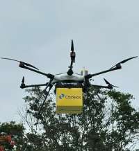 Correios faz primeira entrega por drone em Curitiba