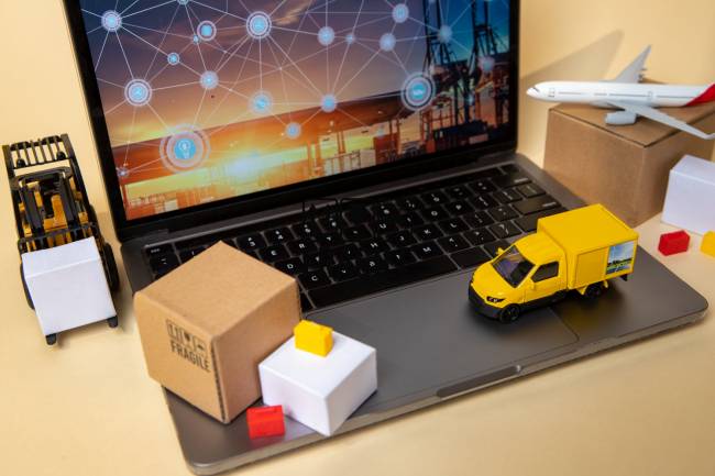 Sistema híbrido desenvolvido pela SmartLoad assegura 100% da averbação no transporte de cargas
