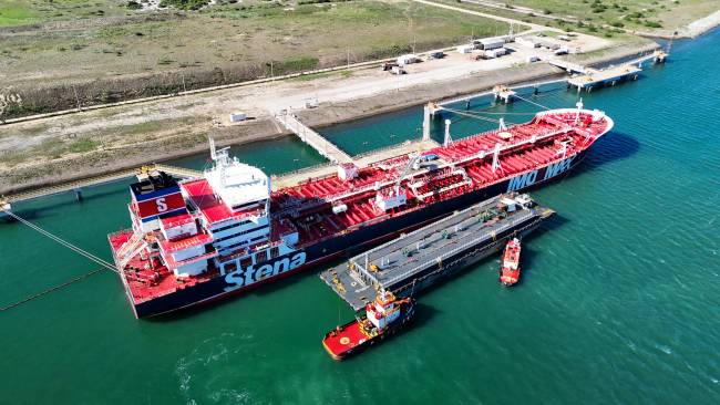 Vast e Be8 firmam acordo para desenvolvimento de mercado de biocombustíveis marítimos no Porto do Açu