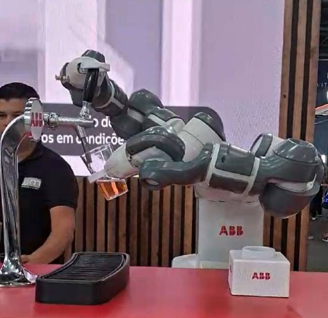 ABB apresenta soluções de robótica para automação logística na EXPOMAFE 2025