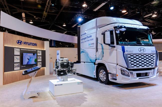 Hyundai Motor apresenta novo caminhão XCIENT Fuel Cell na ACT Expo 2025