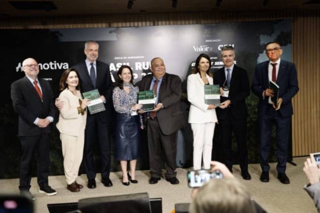 Coalizão apresenta plano para reduzir em 70% as emissões dos transportes até 2050
