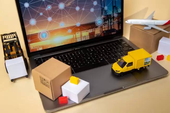 Nuvemshop faz parceria com a Loggi e amplia serviço de logística para PMEs