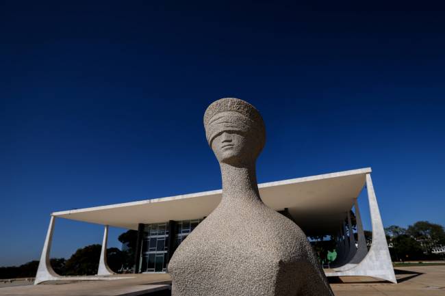 STF define que empresa de mesmo grupo não pode ser incluída diretamente em execução trabalhista
