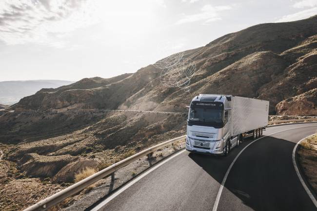 Volvo atinge 1 milhão de caminhões conectados no mundo