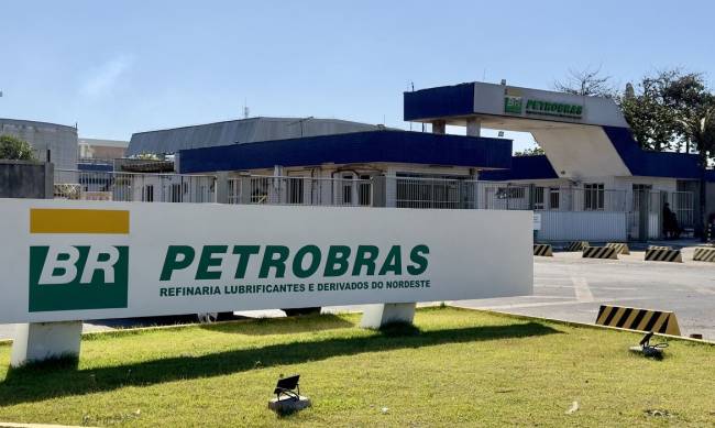 Petrobras anuncia construção de duto de 2 mil km para transporte de biocombustíveis