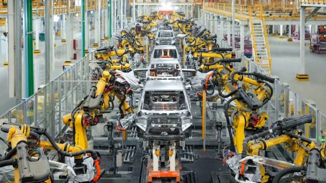 BYD inaugura fábrica em Camaçari (BA)