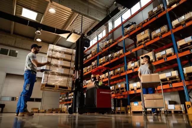 Galpões logísticos atingem vacância mínima histórica no Brasil, aponta Binswanger
