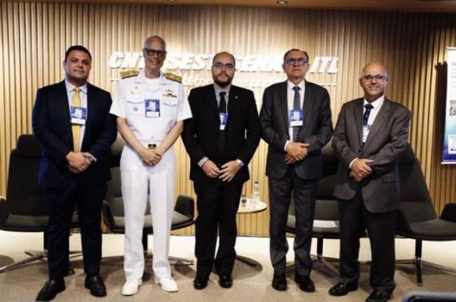 CNT defende fortalecimento do transporte hidroviário em seminário internacional