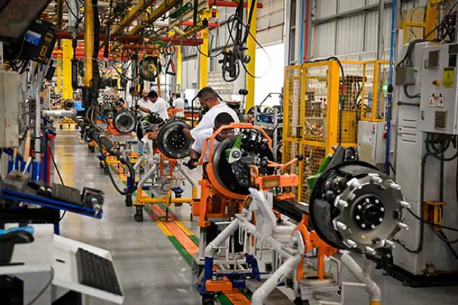 Suspensys inicia produção integral de eixos dianteiros para caminhões da Mercedes-Benz no Brasil e Argentina