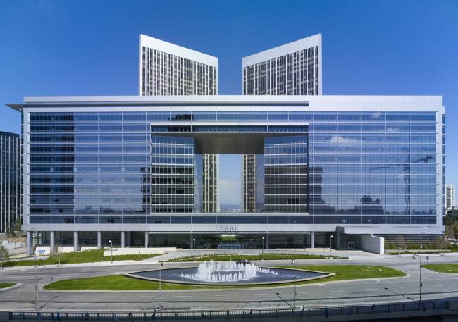 Ares Management unifica operações globais de real estate logístico sob a marca Marq