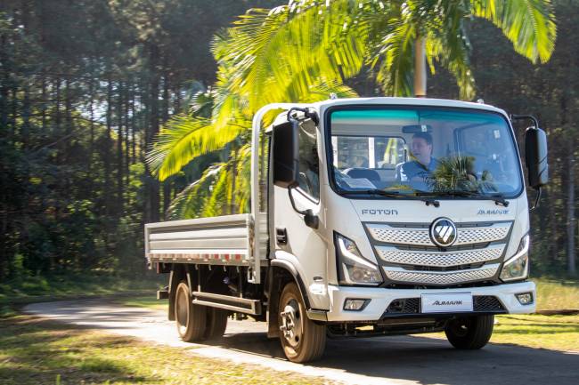 Foton triplica emplacamentos no Brasil em 2025 e supera 2 mil veículos vendidos