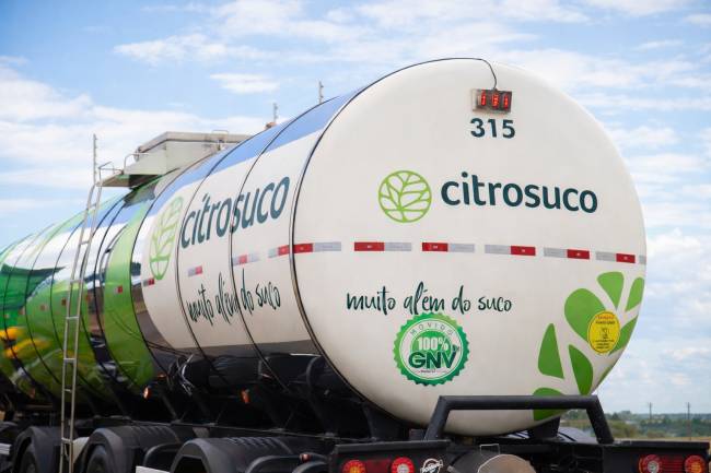 Citrosuco inicia testes com combustível renovável para a frota de caminhões