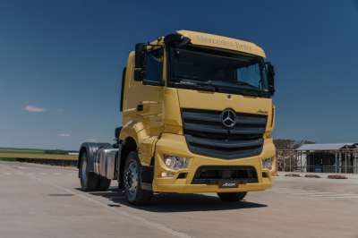 Caminhão extrapesado Mercedes-Benz Novo Axor estreia no mercado argentino