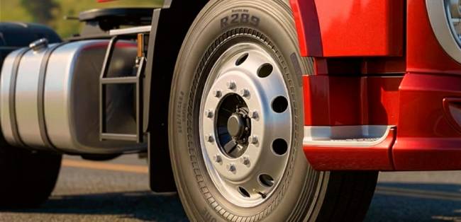 Bridgestone lança pneu R289 para transporte rodoviário de cargas