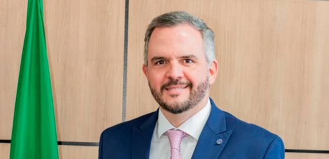 Tomé Franca assume Ministério de Portos e Aeroportos com foco em integração logística e investimentos