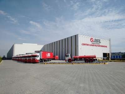 JSL lança programa de fidelidade para caminhoneiros com foco em retenção e eficiência