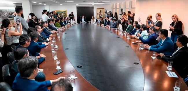 Shopee estabelece acordo com Goiás para expansão logística e prevê 3 mil empregos