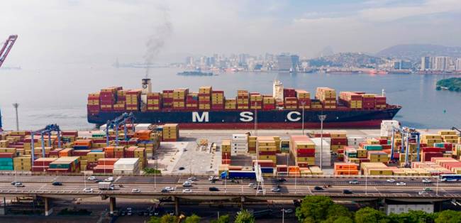 Porto do Rio de Janeiro recebe primeiro navio de 366 metros após ampliação do canal de acesso