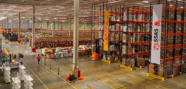 Amazon inaugura centro de distribuição em Salvador para acelerar entregas no Nordeste