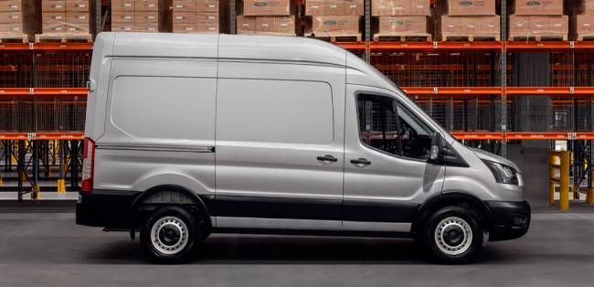 Ford atinge marca de 20 mil unidades da Transit produzidas na América do Sul