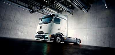 Mercedes-Benz Trucks amplia linha elétrica na Europa com nova versão eActros Lowliner 