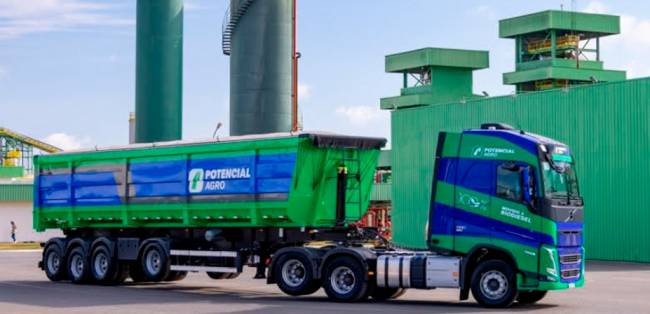 Grupo Potencial compra 31 caminhões Volvo FH B100 Flex para operar com biodiesel puro