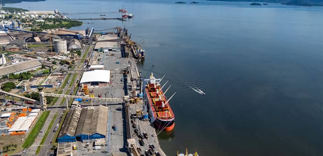 Porto de Paranaguá investe R$ 6,8 bilhões para ampliar capacidade e fortalecer comércio com a Alemanha