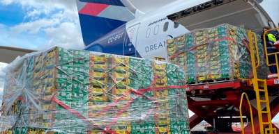 LATAM Cargo amplia em 42% o transporte aéreo de frutas do Brasil no primeiro semestre