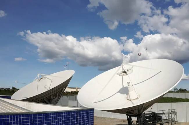 Autotrac oferece internet a bordo para o transporte de passageiros, usando tecnologia Starlink