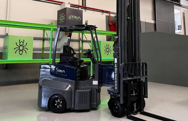 Tria Empilhadeiras apresenta novas soluções de movimentação na Intra-Log Expo 2026