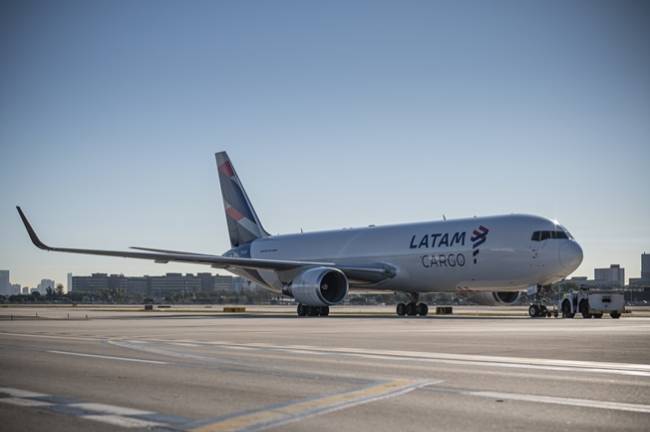 LATAM Cargo registra aumento de 150% no transporte de fármacos entre Europa e Brasil