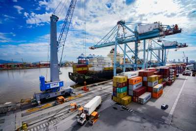JBS Terminais anuncia aporte de R$ 15,2 milhões no Porto de Itajaí