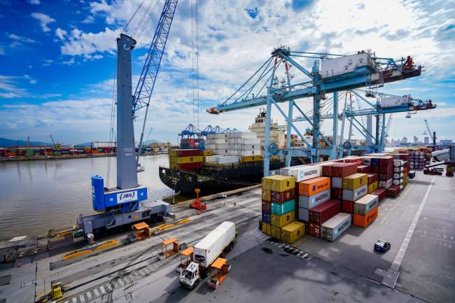 JBS Terminais anuncia aporte de R$ 15,2 milhões no Porto de Itajaí